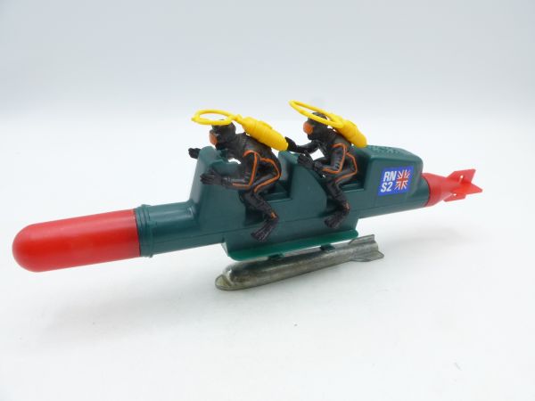 Britains Deetail Submarine with divers