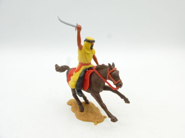 Timpo Toys Araber reitend mit Säbel ausholend, gelb