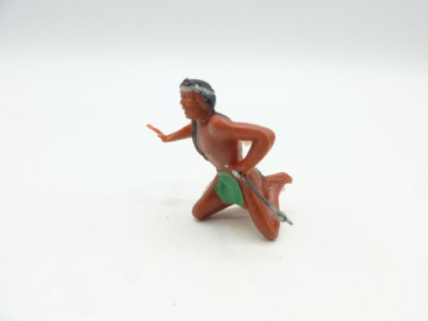 Heimo Indian kneeling, hit by arrow, green apron