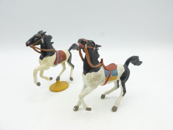 Merten 2 Indian horses
