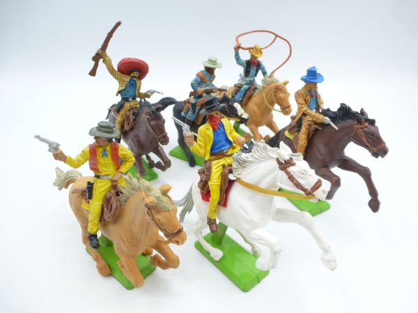 Britains Deetail Set of Cowboys riding (6 figures)