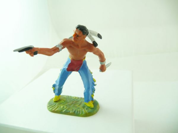 Elastolin 7 cm (damaged) Indian with pistol + knife - base plate partly repainted