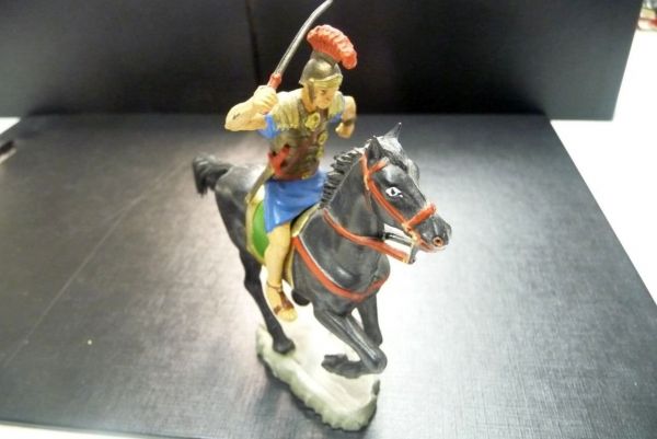 Starlux Roman mounted with whip