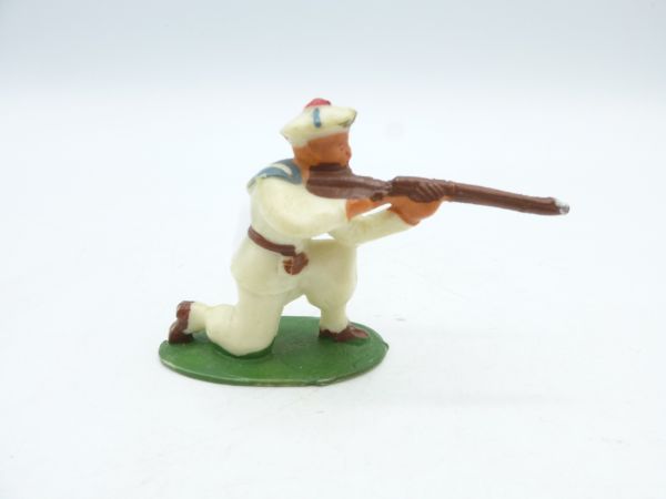 Starlux Marine soldier kneeling shooting - rare, early version