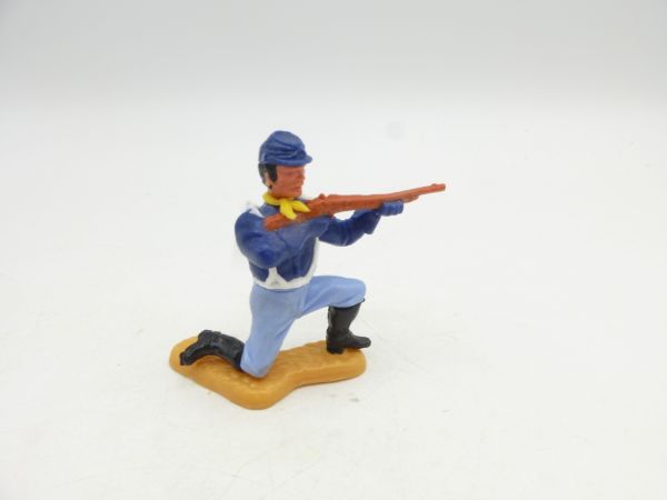 Timpo Toys Union Army soldier 3rd version kneeling shooting with rifle