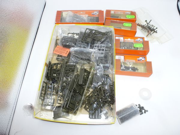 Roco Minitanks More than 1000 small parts / spare parts