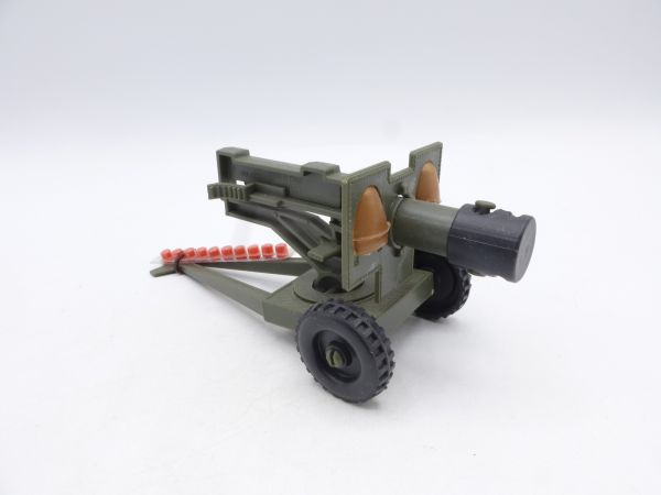 WW 2 cannon with ammunition, scale 1:32