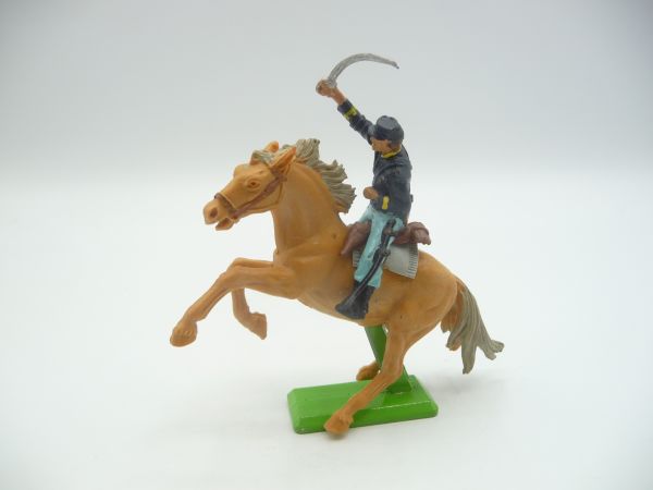 Britains Deetail Union Army Soldier on horseback with sabre