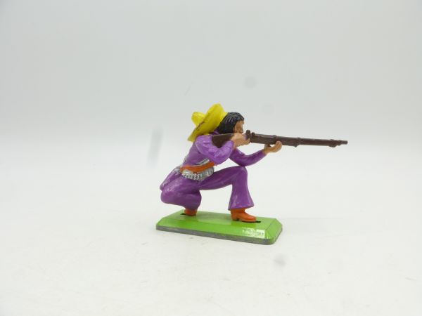 Britains Deetail Mexican kneeling shooting, purple - rare hat colour
