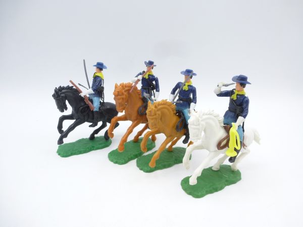 Elastolin 5,4 cm Group of Union Army Soldiers on horseback (4 figures)