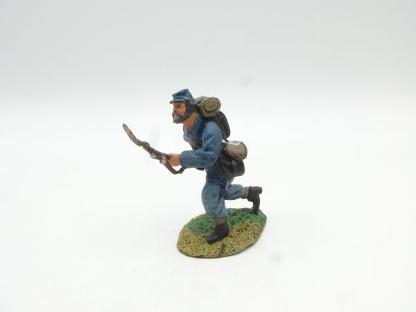 Conte 1:32 ACW Union Infantry, soldier running with bayonet