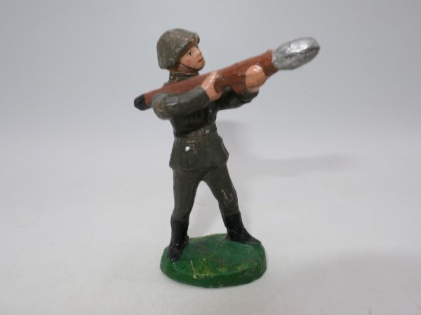 Soldat mit Granate (aus Masse) - Originalfigur EF 10