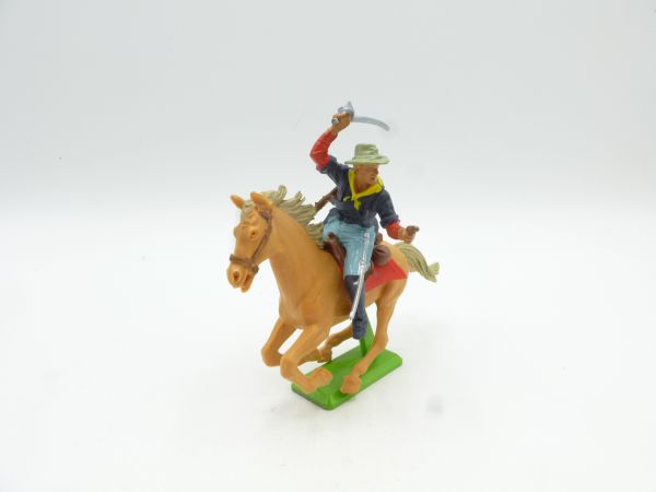 Britains Deetail Soldier 7th Cavalry riding with pistol + sabre