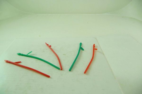 Timpo Toys 5 Indian's spears (dark-red/green)