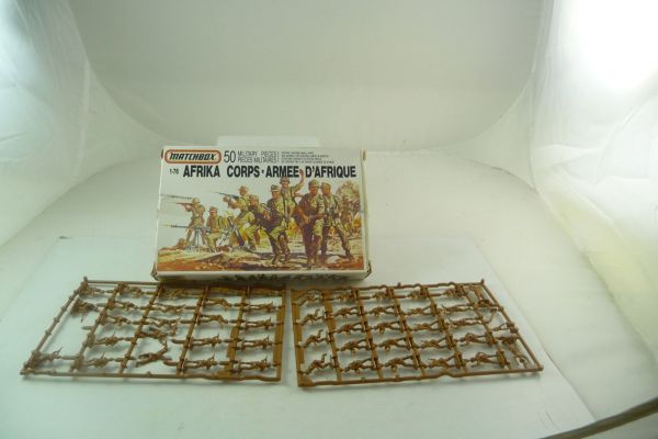 Matchbox 1:72 Africa Corps P5004 - figures mainly on cast, 1 figure missing