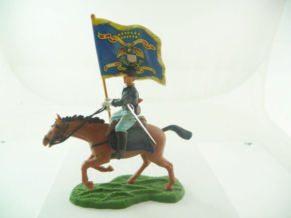 Britains Swoppets Union Army soldier riding with flag