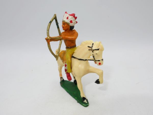Starlux Indian on horseback with bow + arrow - early figure