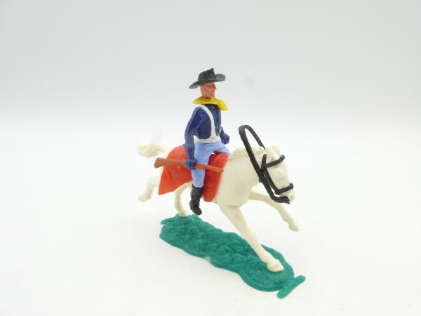 Timpo Toys Northerner 1st version riding, rifle sideways