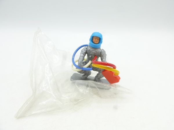 Astronaut kneeling with accessories, multi-part, movable arms
