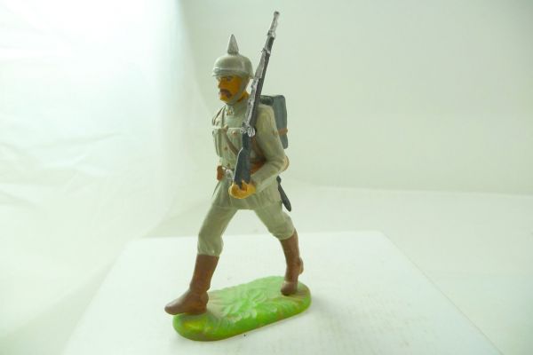 Modification 7 cm Soldier 1st WW with spiked helmet