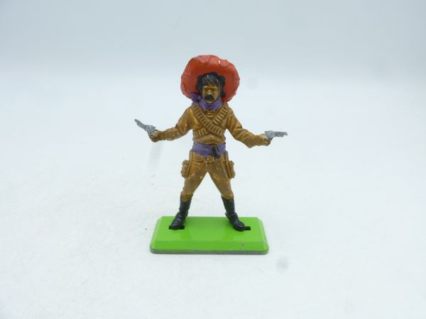 Britains Deetail Mexican standing, shooting 2 pistols, brown