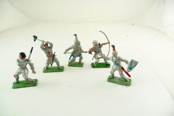 Crescent 5 different knights on foot - nice set, early figures
