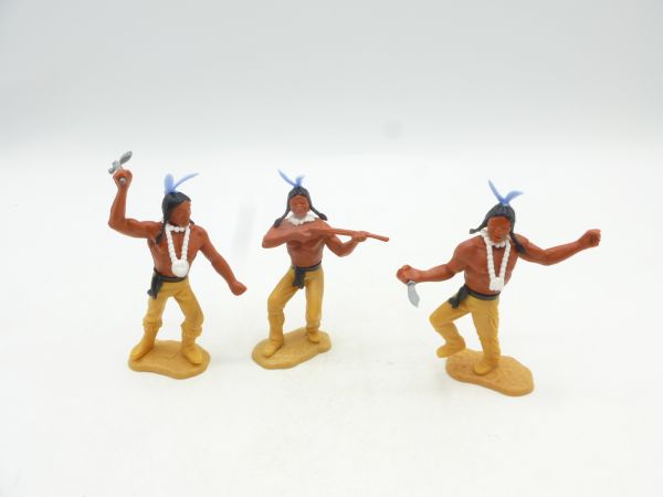 Timpo Toys Indian 3rd version (3 figures) - great set, great colour combination