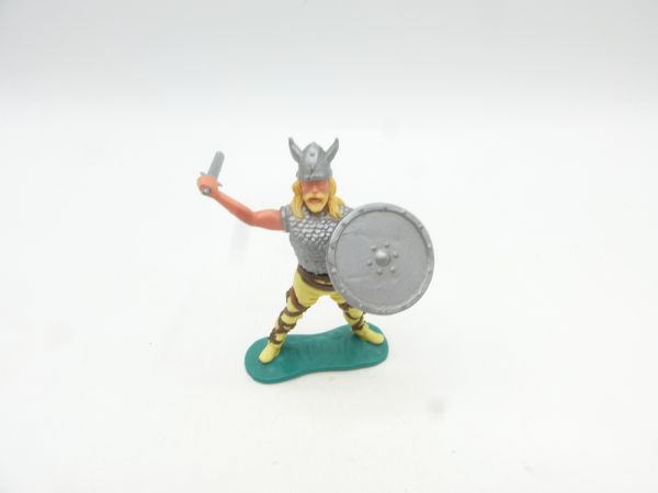 Timpo Toys Viking standing with short sword + silver shield