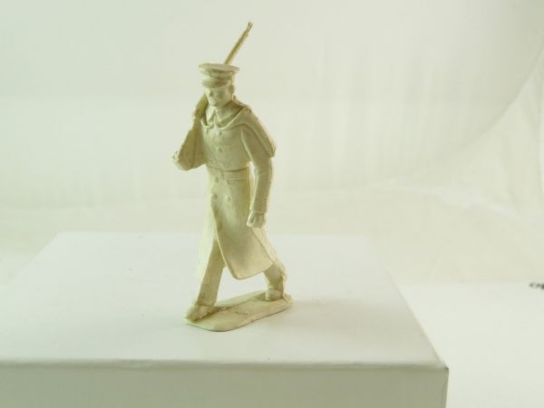 Blank figure - soldier marching (most likely MARX)