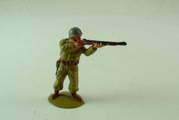 Reisler American - Soldier standing, firing