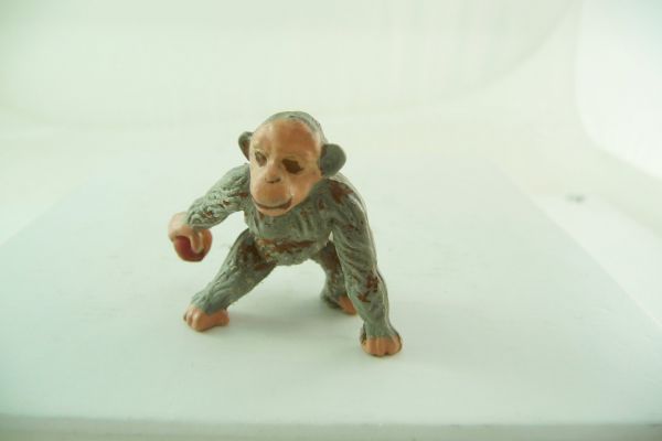 Timpo Toys Kleiner Affe mit Ball - tolle Bemalung, frühe Figur