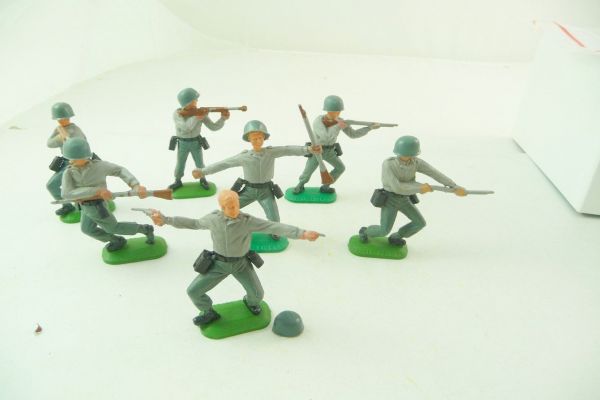 Timpo Toys 7 different German soldiers 1. version