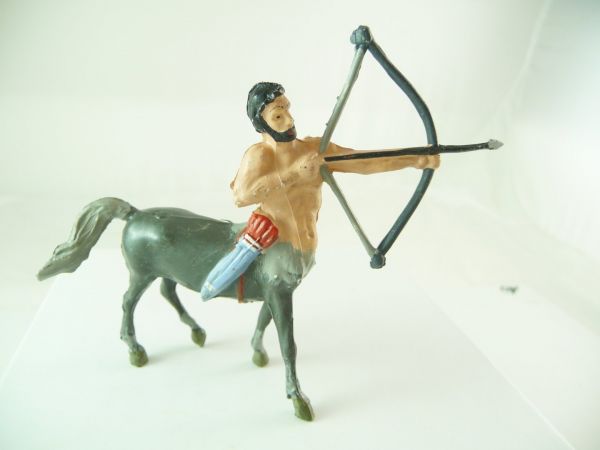 Starlux Zentaur mit grauem Pferdekörper und Bogen - tolle Bemalung