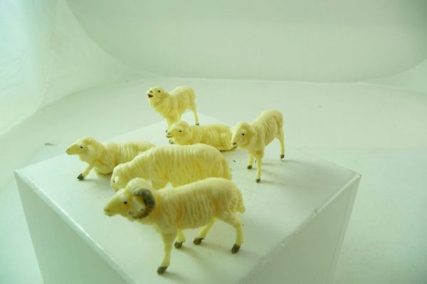 VEB Plaho Flock of sheep with ram - brand new