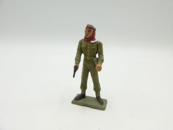 Starlux Arabian warrior in khaki outfit standing with pistol