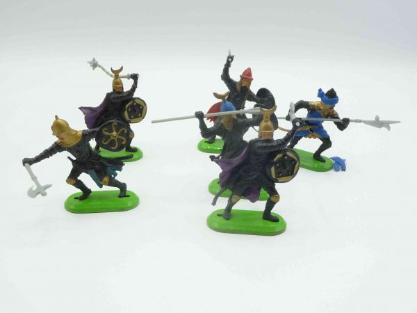 Britains Deetail Group of Saracens (made in China), 6 figures