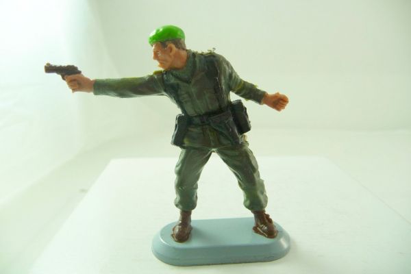 Britains Deetail Marine Commandos; Soldier, firing with pistol