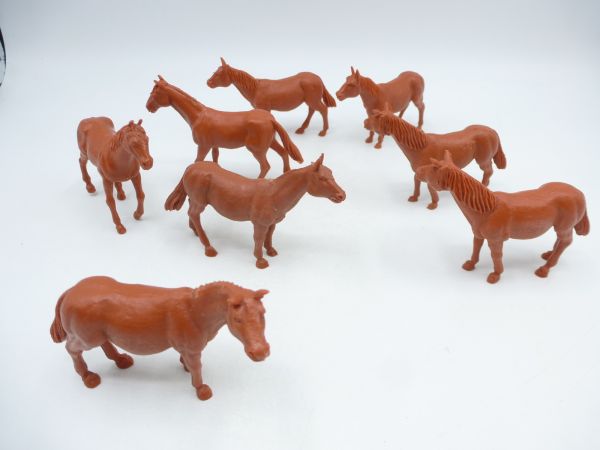 Timpo Toys 8 pasture horses, reddish brown