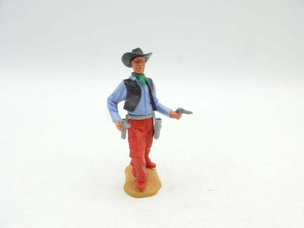 Timpo Toys Cowboy 2nd version advancing with 2 pistols - great combination