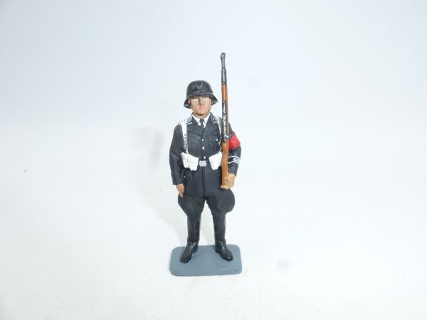 King & Country Leibstandarte SS Adolf Hitler, Rifleman standing