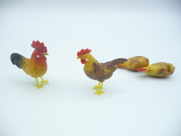VEB Plaho 4 chickens (2 without feet)