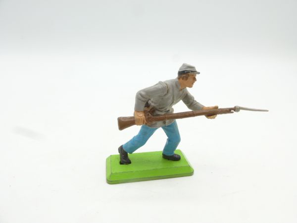 Britains Deetail Confederate Army soldier advancing with rifle (movable arm)