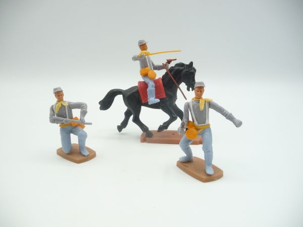 Plasty Set of Confederate Army soldiers (1 rider, 2 feet)