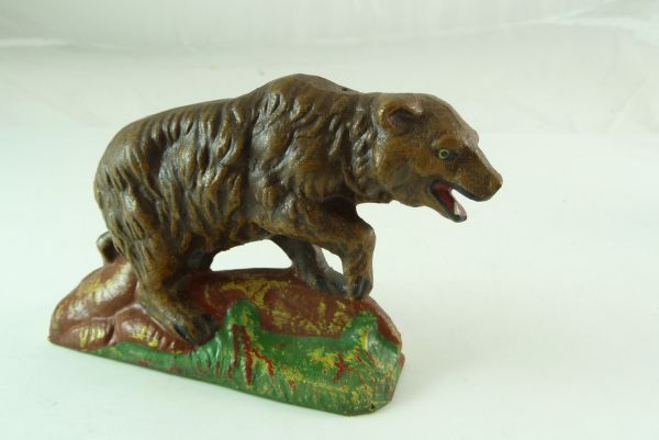 Bear hunting (most likely Lisanto) - fantastic condition