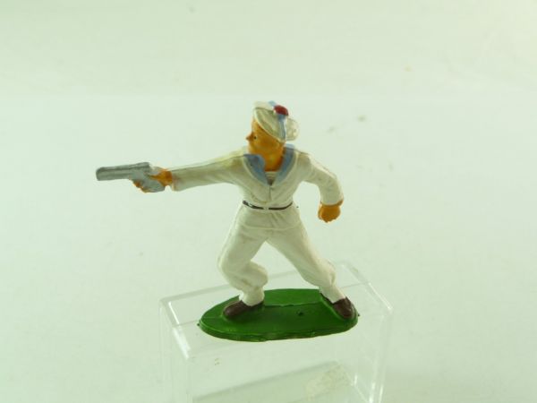Starlux Marine - soldier, firing with pistol - early figure