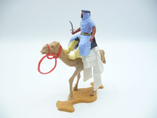 Timpo Toys Camel rider with dagger (light blue, yellow inner pants, golden belt)