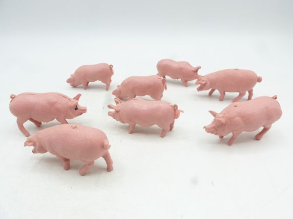 Britains 8 pigs (made in HK)