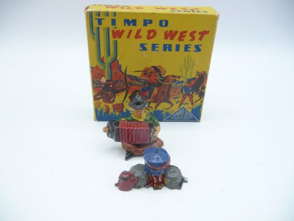 Timpo Toys Accordion player with campfire - in great original box