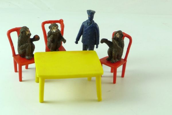 Britains Chimpanzee-Party, F.G. Taylor and Sons, 4 figures + accessories