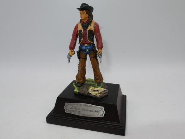 Billy the Kid on pedestal, total height 13 cm
